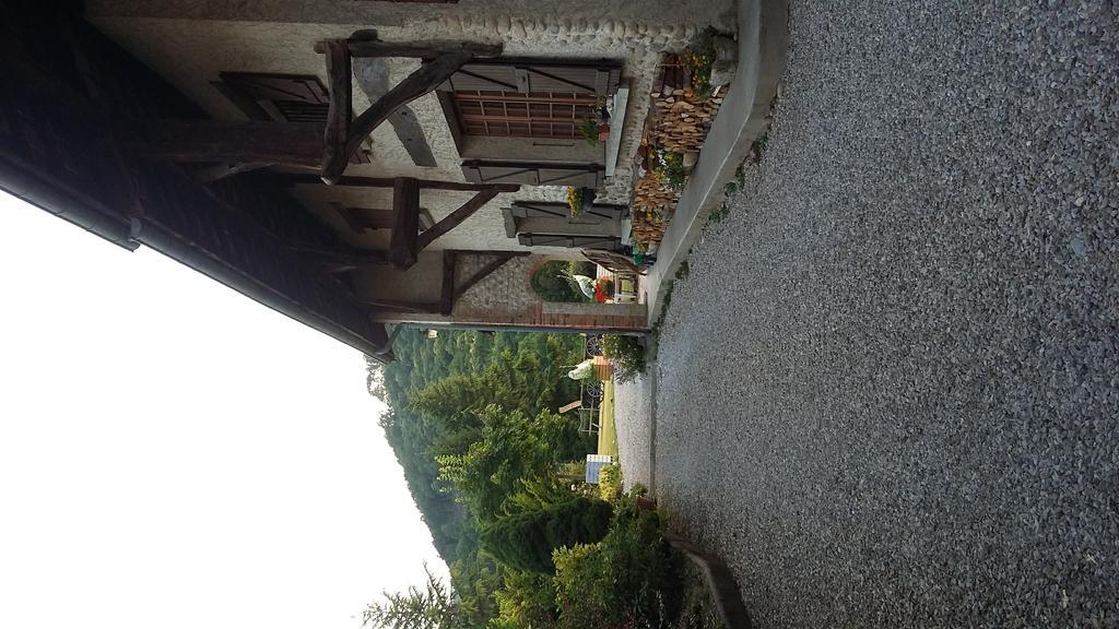 Gites De La Croisee Des Chemins - Piscine Chauffee - Spa, Hammam Et Sauna Izeaux Exterior photo