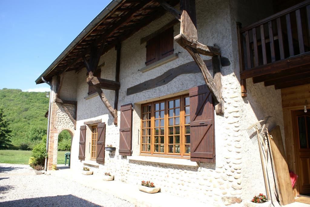 Gites De La Croisee Des Chemins - Piscine Chauffee - Spa, Hammam Et Sauna Izeaux Exterior photo